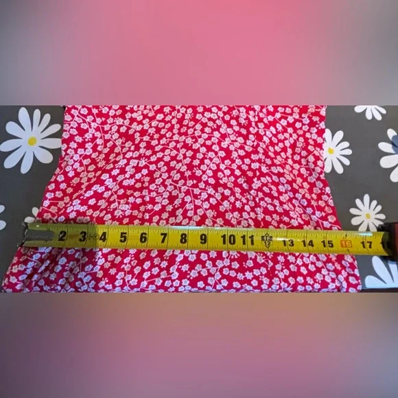 Showpo Willa Red Floral cottage inspired Midi Dress with Slit. Size 6. NWT - Picture 7 of 9